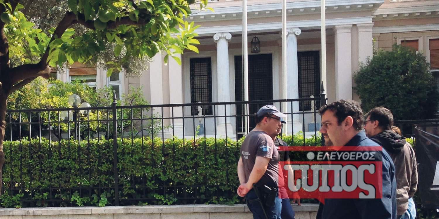 Αποκλειστικό: Αρτέμης Αρτεμίου, ο Κύπριος των off shore και των Panama Papers που μπαινοβγαίνει στο 