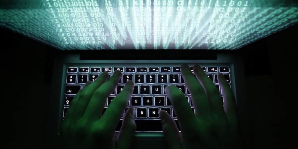 Γιατί πρέπει να το σκεφτείτε καλά προτού «ανεβάσετε» την ημερομηνία των γενεθλίων σας στο Facebook