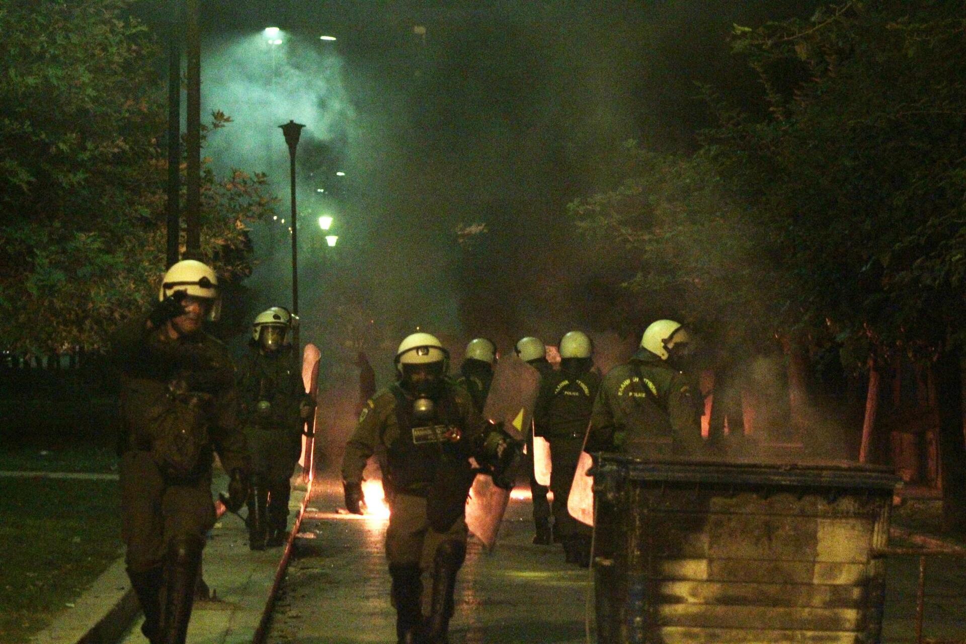 epeisodia-kentro-athinas-sullipeis-1300-1