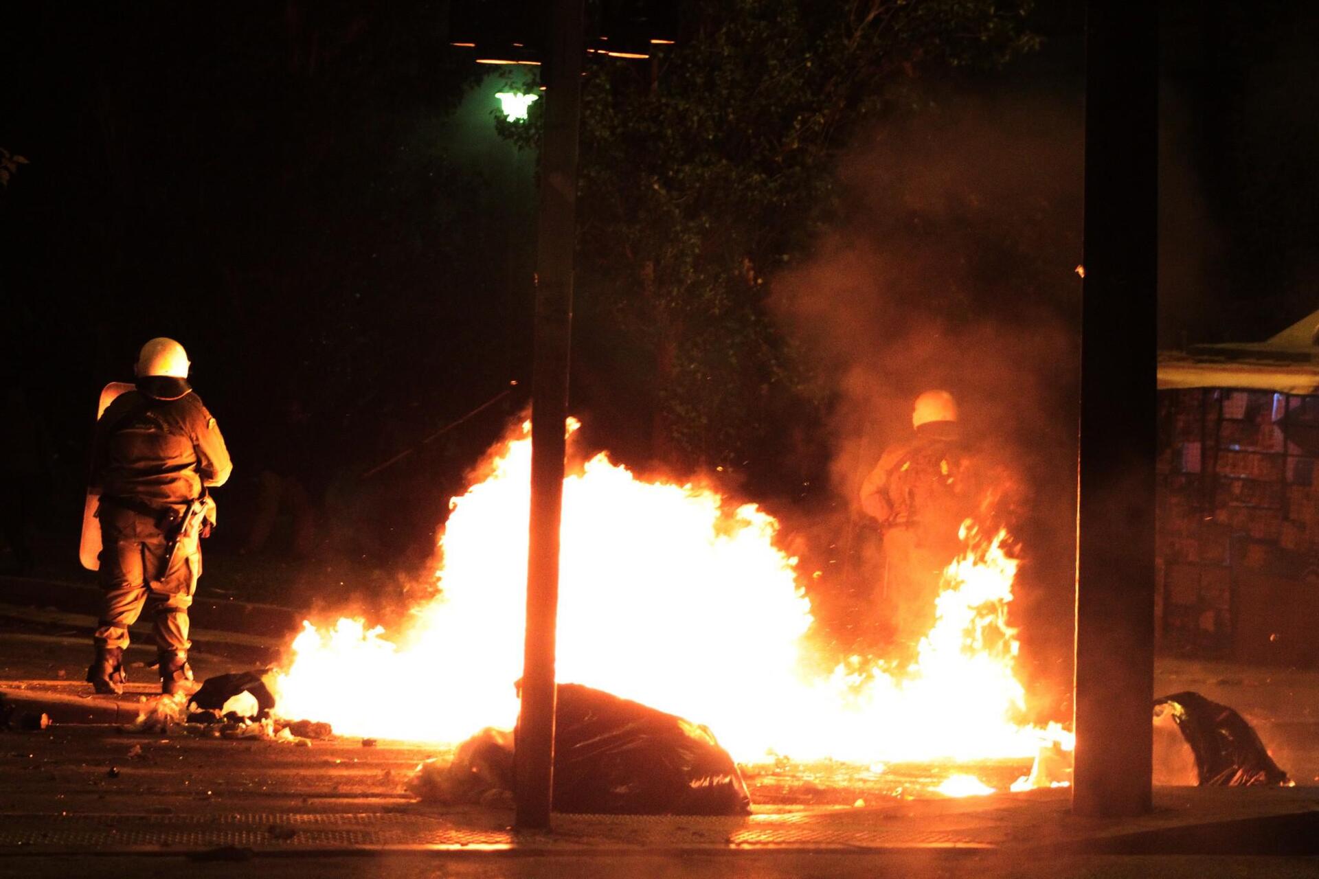 epeisodia-kentro-athinas-sullipeis-1300-5