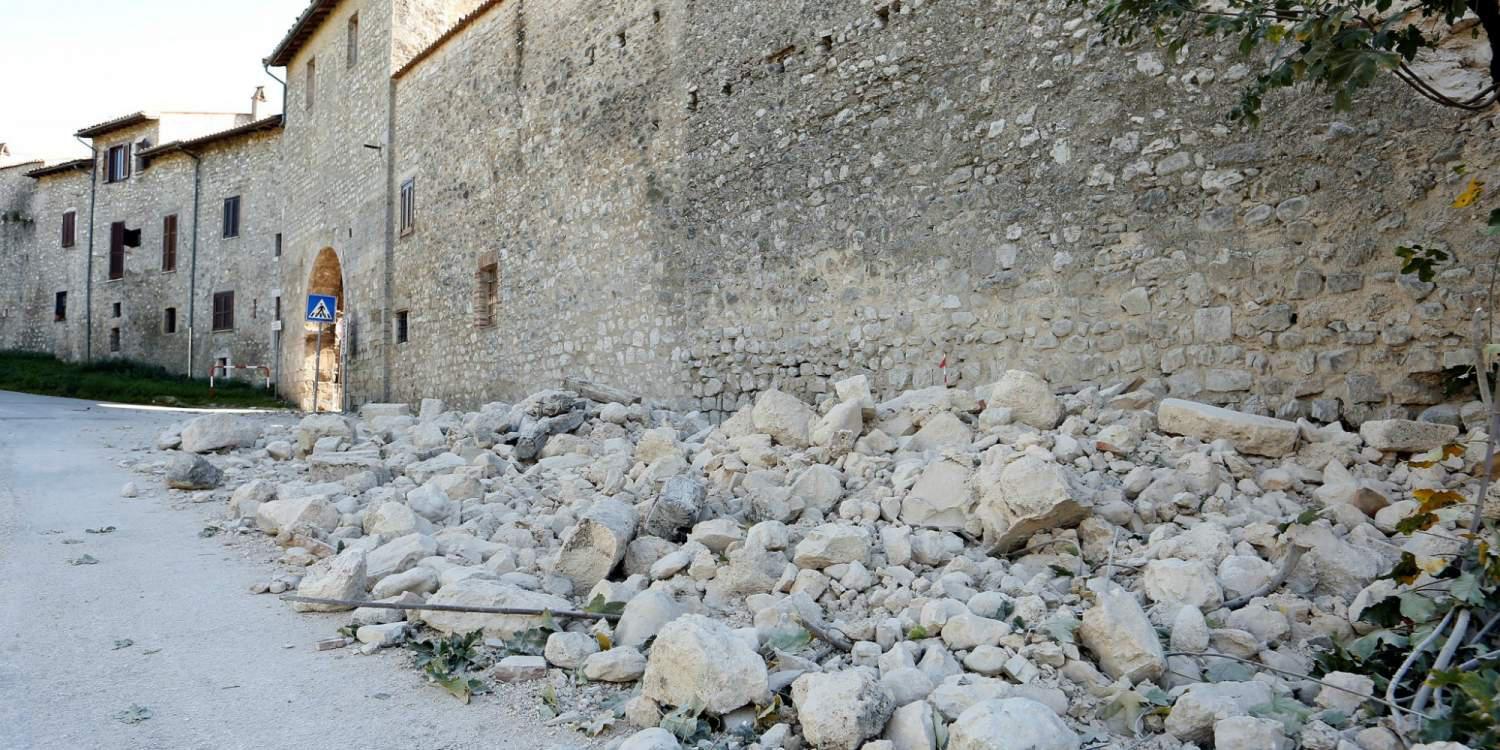 Συγκλονιστικό βίντεο με κάμερα drone από τον σεισμό της Ιταλίας!