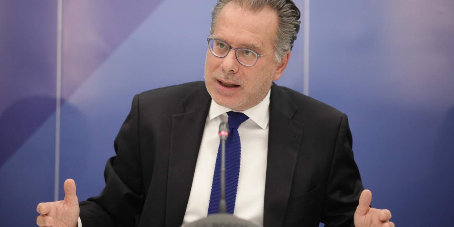 Κουμουτσάκος: Αμήχανη η κυβέρνηση απέναντι στον επιθετικό εκνευρισμό που εκπέμπει η Τουρκία