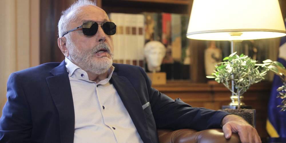 ‘Ολο του το σόι έχει διορίσει στο Δημόσιο ο Κουρουμπλής – Από την γυναίκα του μέχρι και τα ανίψια του