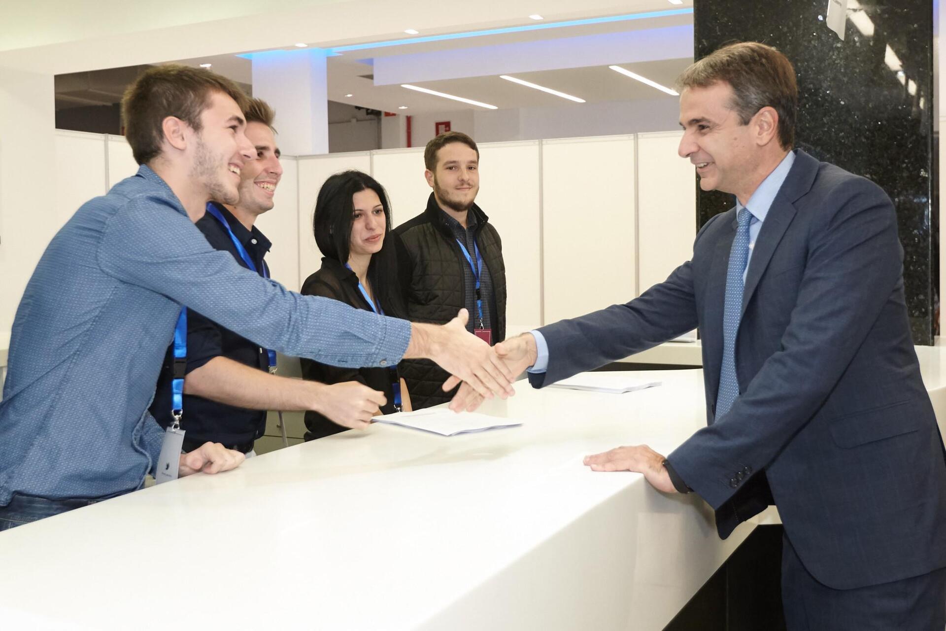 kuriakos0mitsotakis-sunedrio-onned-1300-14