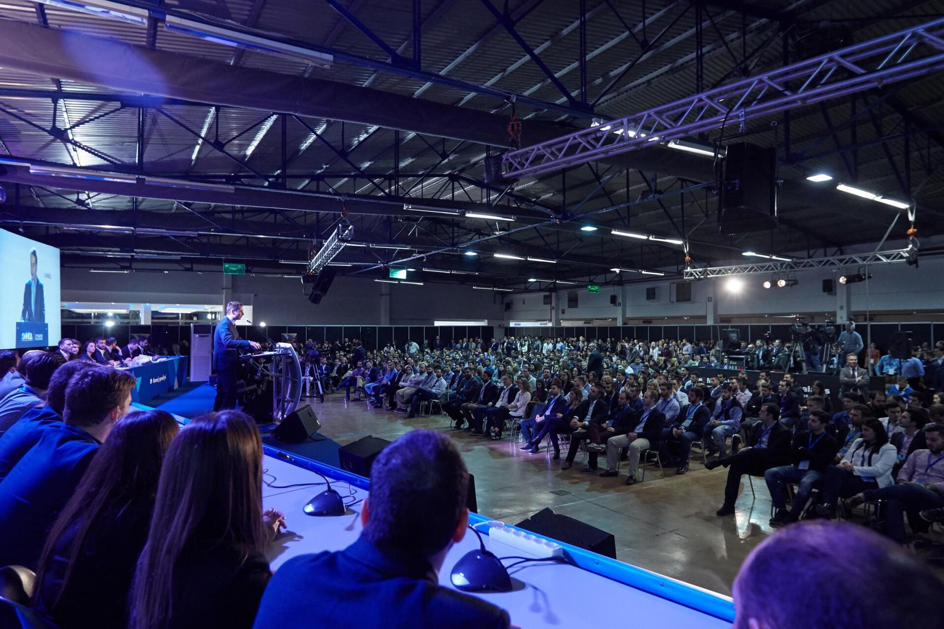 kuriakos0mitsotakis-sunedrio-onned-1300-2