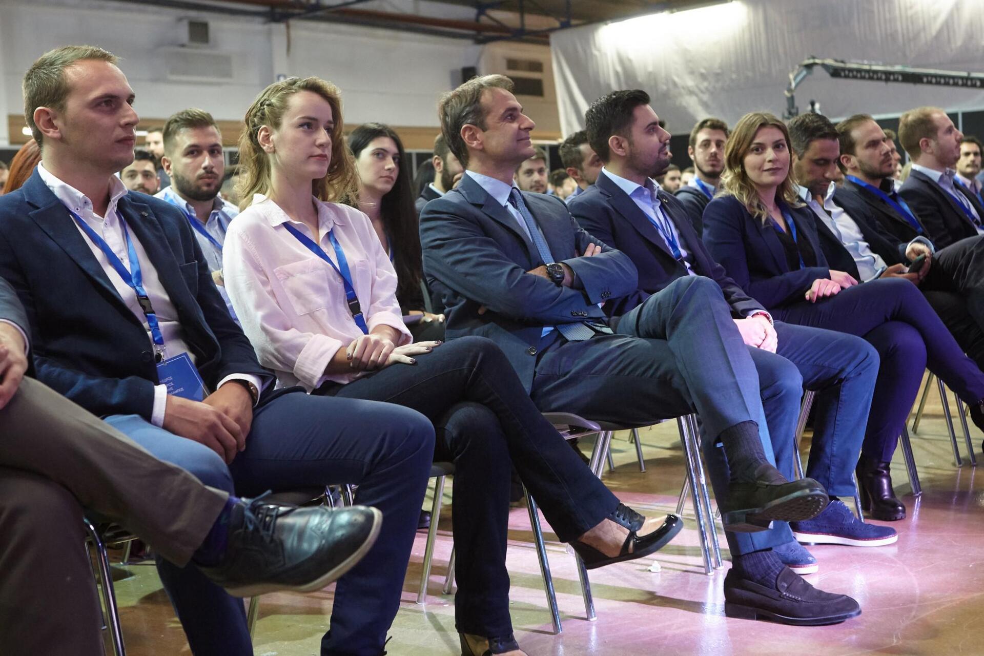 kuriakos0mitsotakis-sunedrio-onned-1300-6