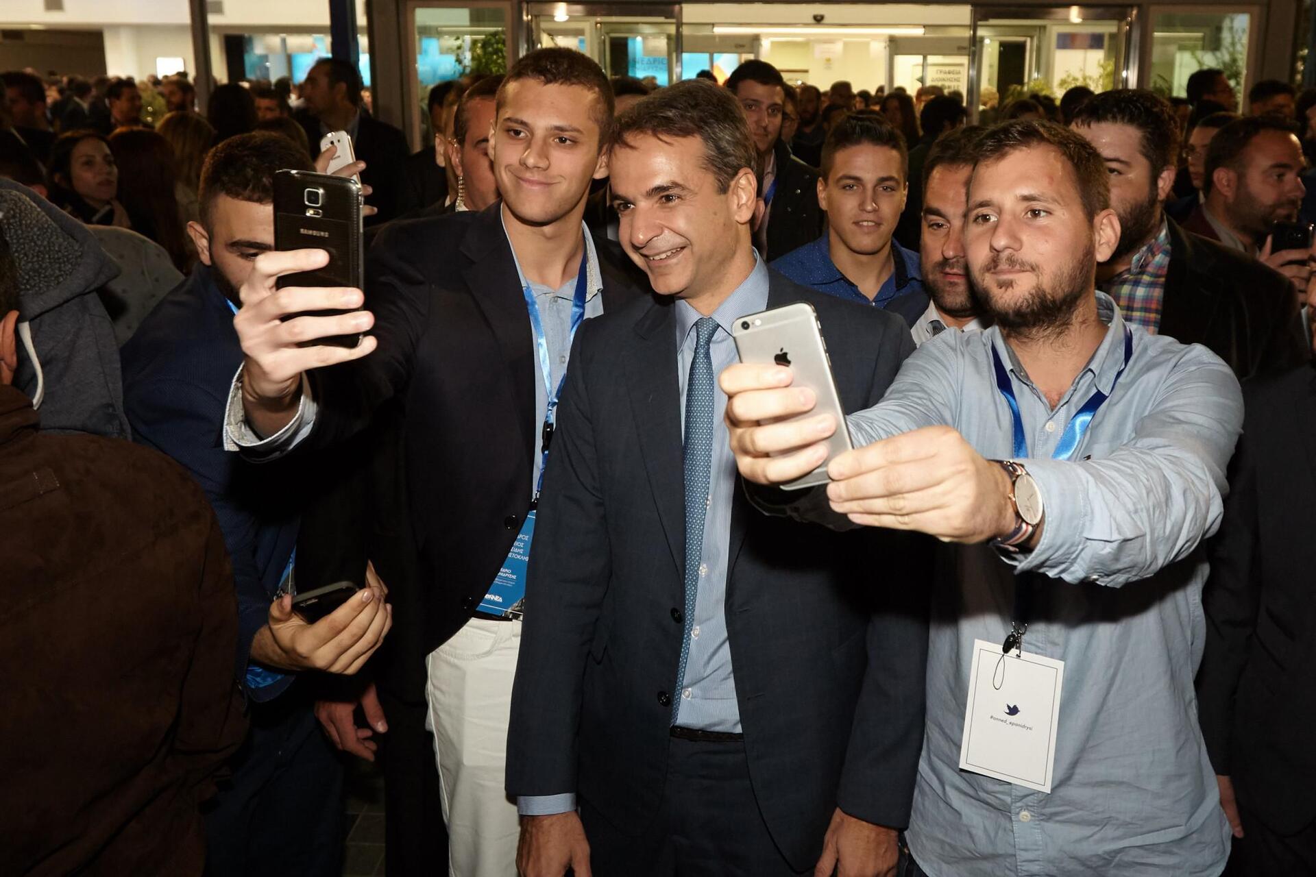 kuriakos0mitsotakis-sunedrio-onned-1300-9