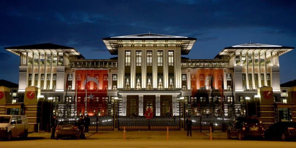 Η Τουρκία μετά το πραξικόπημα: Οι χιλιάδες συλλήψεις και… ο χωρισμός Πιτ-Τζολί