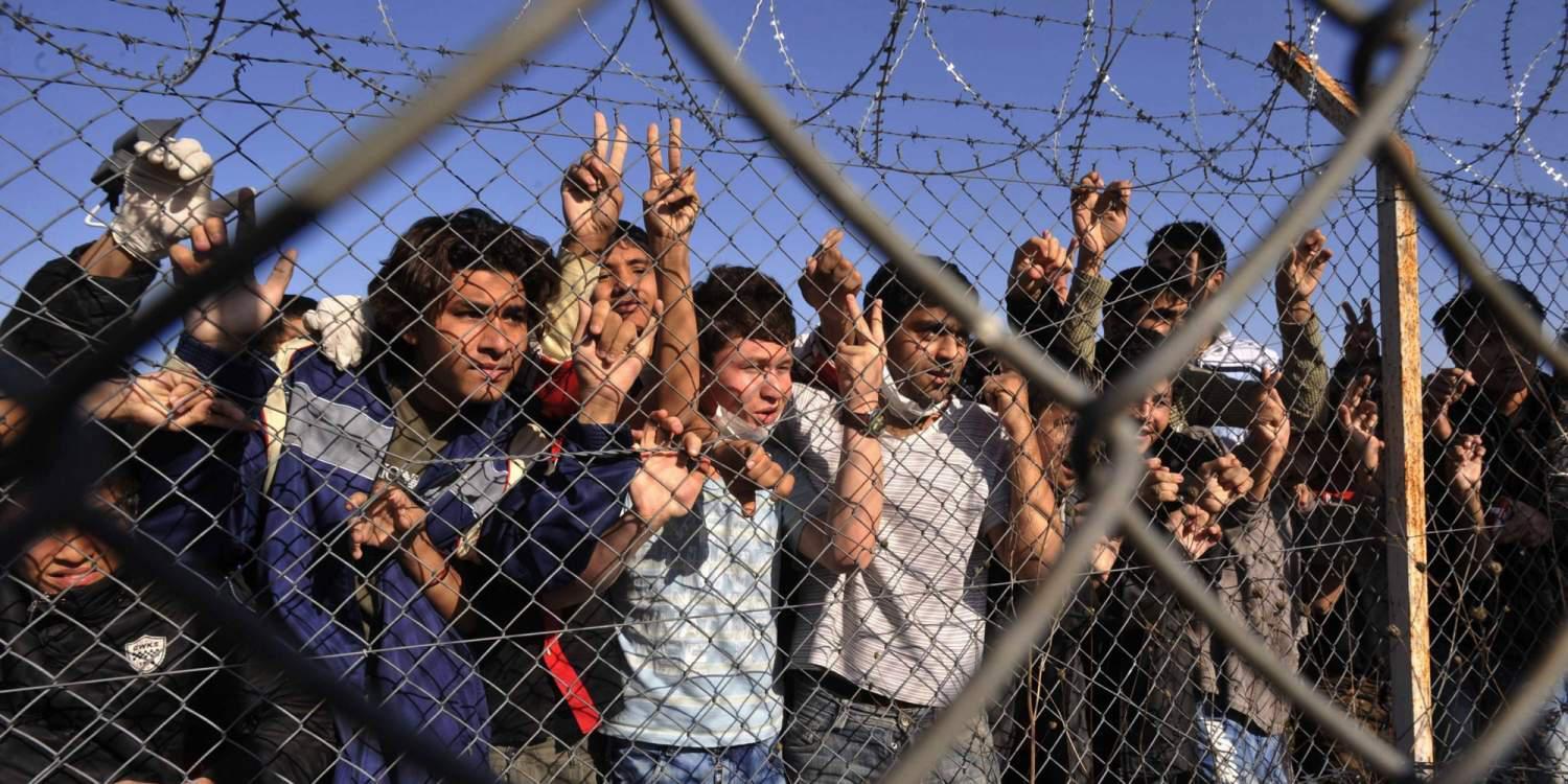 Μαρτυρία-σοκ από την Μυρσίνη Ηλείας: Πρόσφυγες με χτυπούσαν με μπουνιές και κλωτσιές