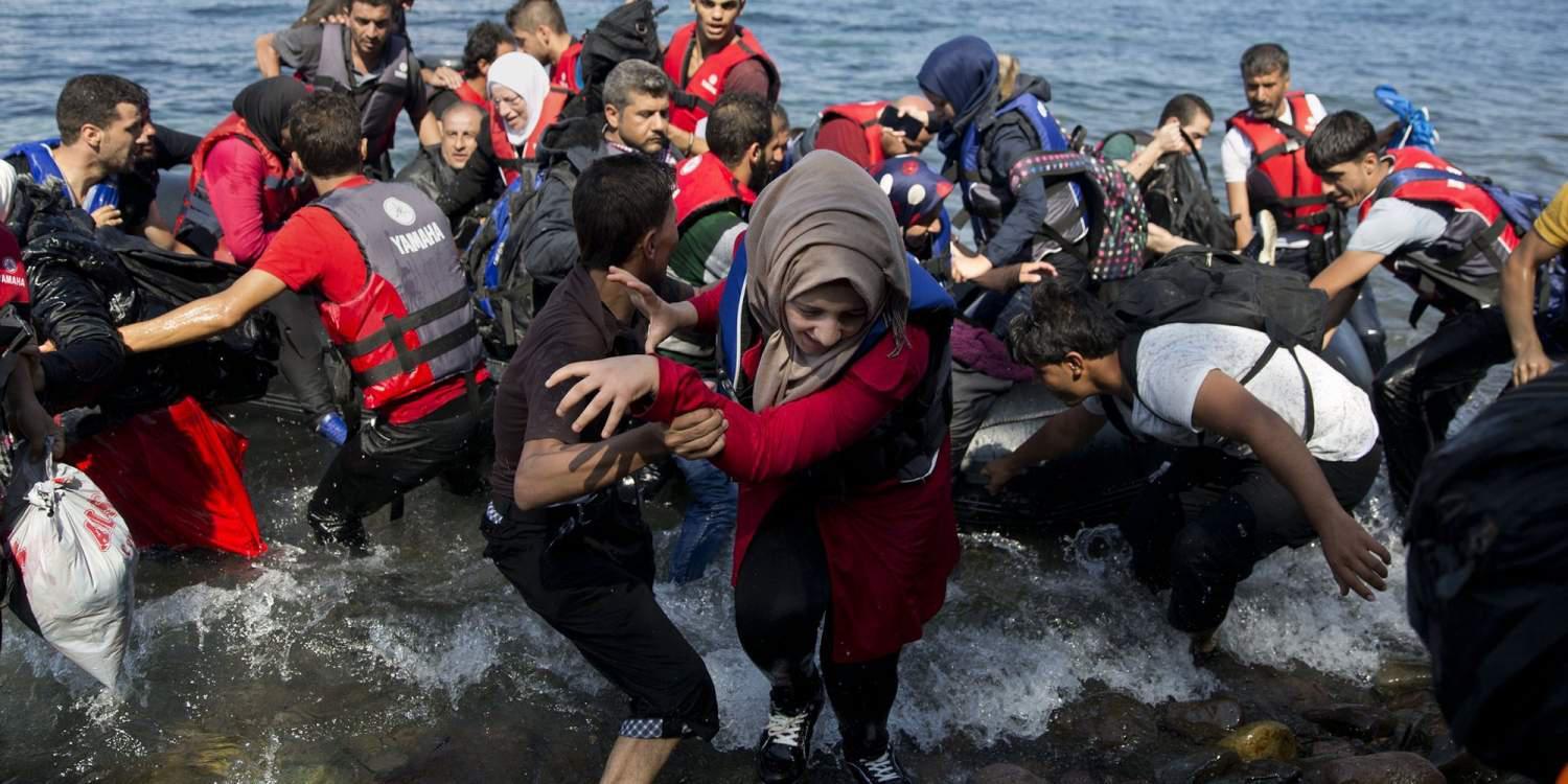 Αρχίζει η μετεγκατάσταση των προσφύγων από το Αιγαίο στην ηπειρωτική Ελλάδα