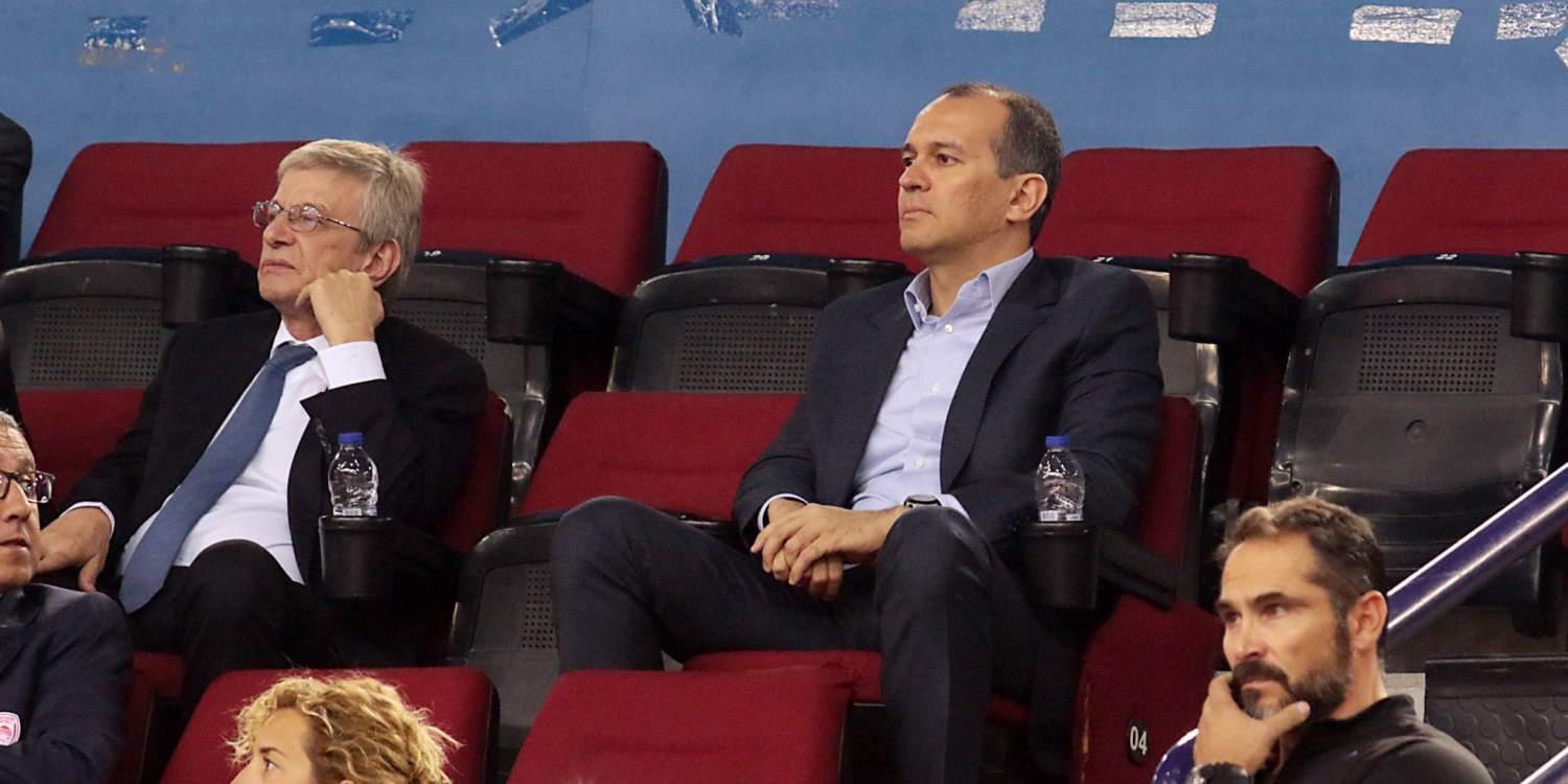 Κενή η καρέκλα της Ιωάννας δίπλα στον Γιώργο Αγγελόπουλο στο ΣΕΦ [εικόνα]