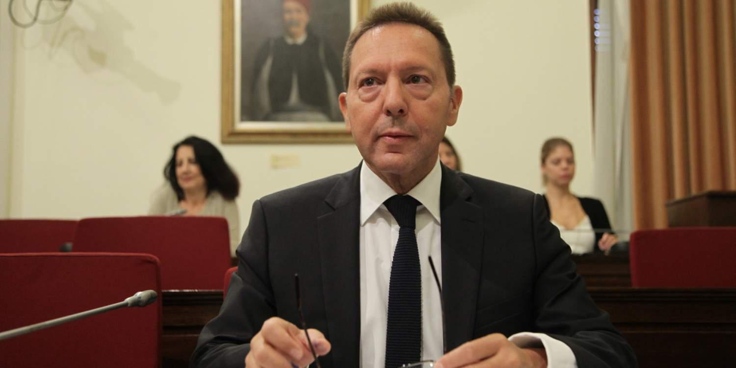 Στουρνάρας: Οι ιδιώτες κατέθεταν λεφτά στην Τράπεζα Αττικής και δημόσιοι φορείς τα απέσυραν [βίντεο]