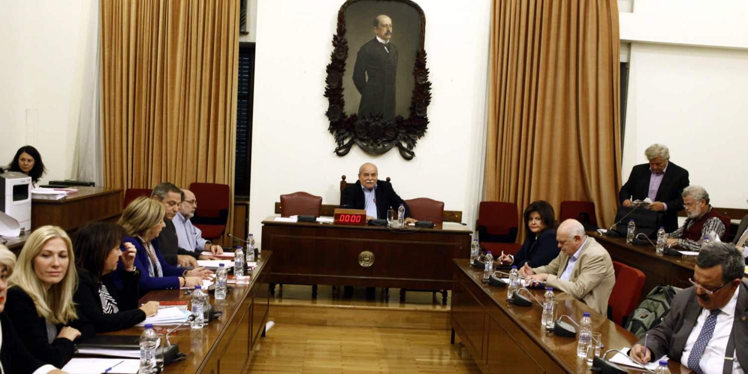 Τέλος ο Πολύδωρας για το ΕΣΡ – Ο Βούτσης πρότεινε τον Μορώνη