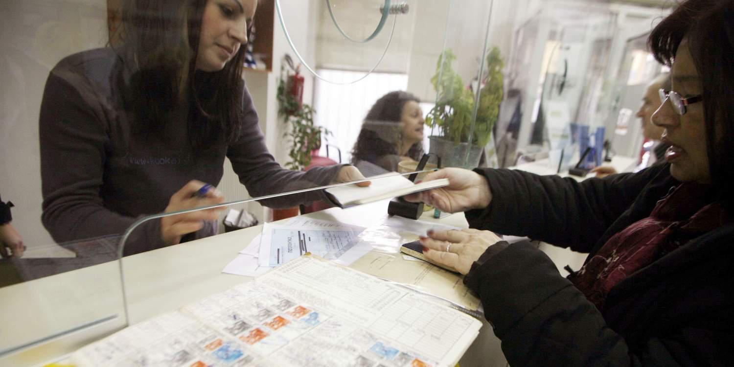 Πλήρης σύνταξη από τα 56 με «έξοδο» μέσα στο 2017
