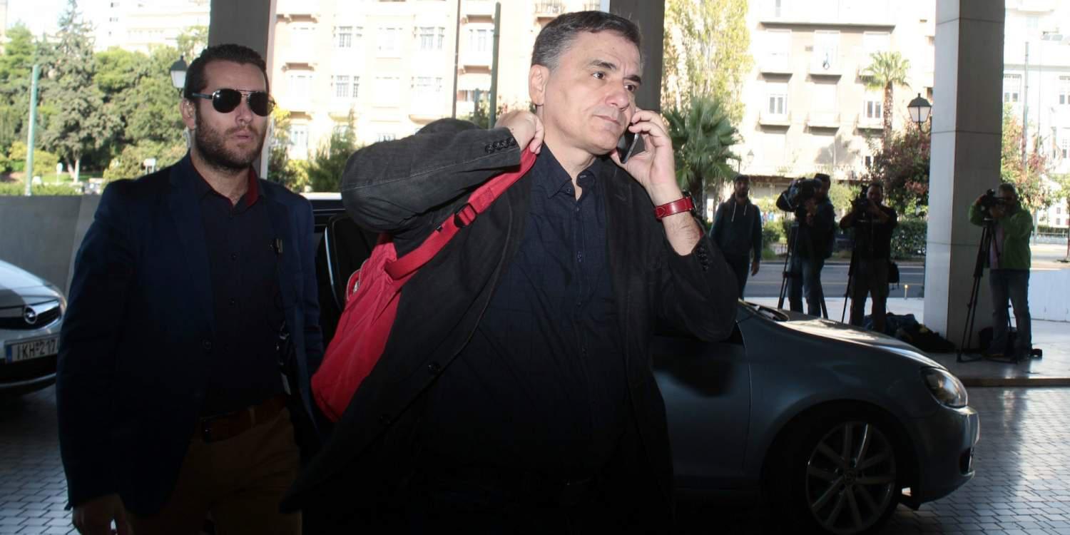 Θέμα μείωσης του ορίου του αφορολόγητου επαναφέρει το ΔΝΤ
