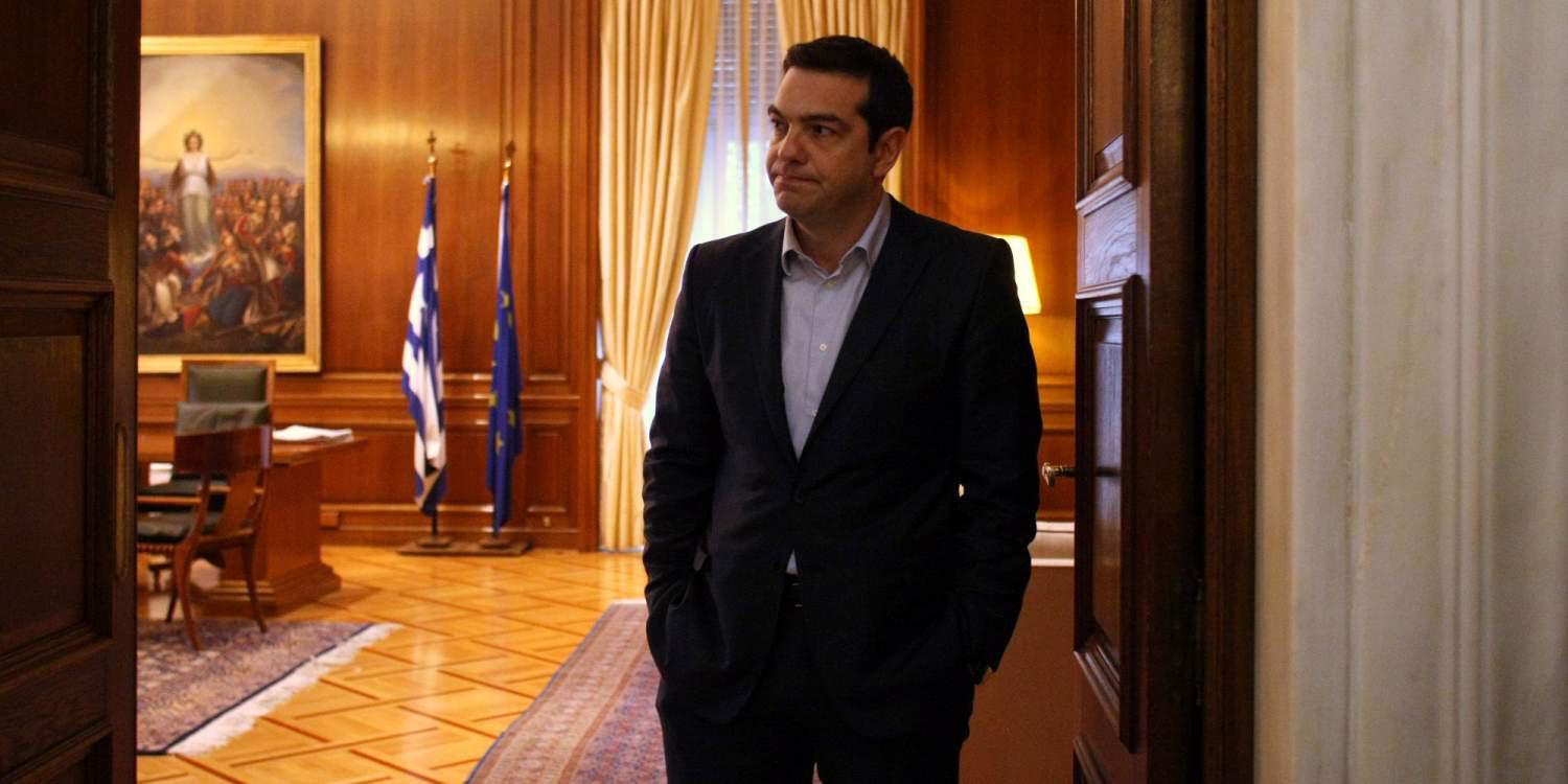 Τα… τερτίπια Τσίπρα επιστρέφουν τη χώρα στο ταραγμένο 2015