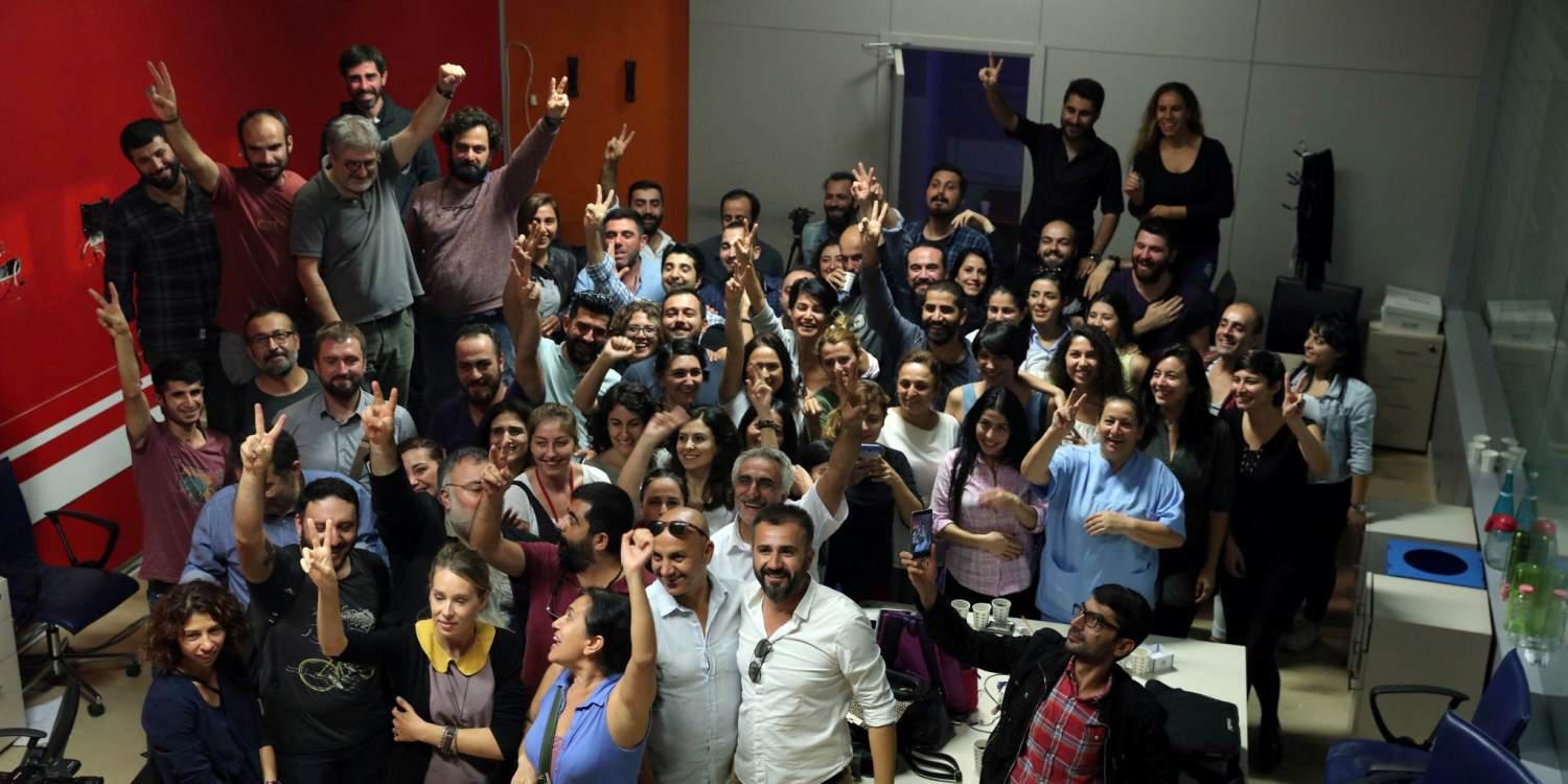 Δεκάδες δημοσιογράφοι διαμαρτυρήθηκαν στην Κωνσταντινούπολη κατά της κυβέρνησης Ερντογάν