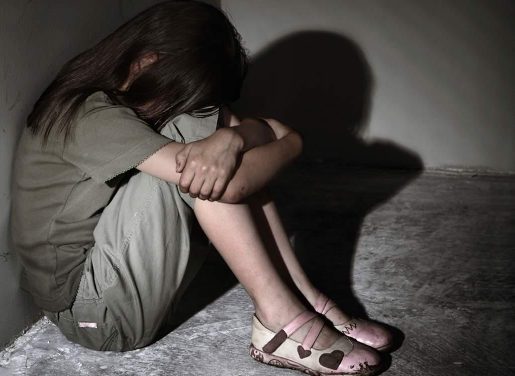 Φρίκη: Πα-τέρας ασελγούσε στην 10χρονη κόρη του, την υποχρέωνε να βλέπει πορνό