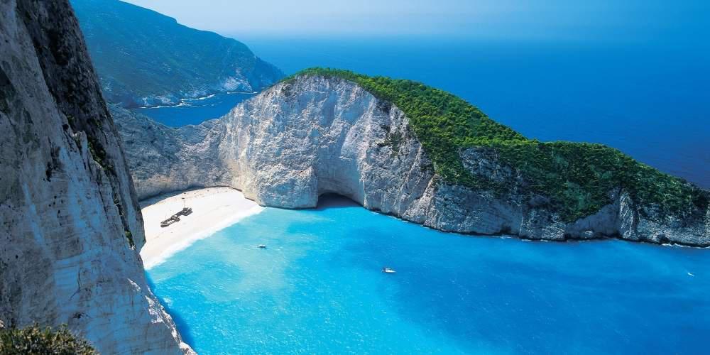 Για μια selfie σκοτώθηκε η τουρίστρια στο Ναυάγιο της Ζακύνθου