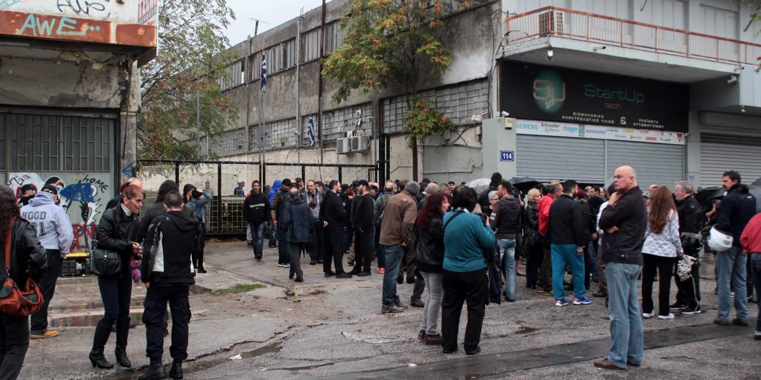 Σε εξέλιξη επιχείρηση εκκένωσης από την Αστυνομίας στην κατάληψη στον Βοτανικό