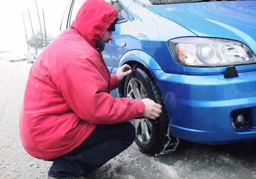 Σε αυτές τις περιοχές της Ελλάδας χρειάζονται αλυσίδες λόγω χιονιού