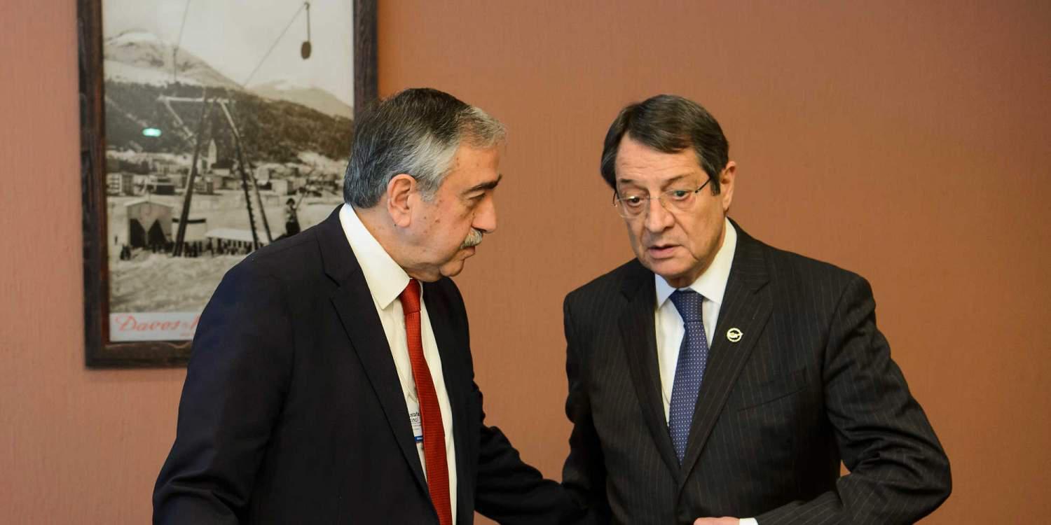 Κρίσιμη συνάντηση Αναστασιάδη- Ακιντζί για το Κυπριακό