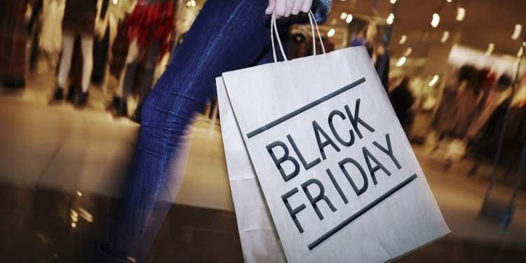 Black Friday 2021: Πότε είναι – Τι πρέπει να προσέξουν οι καταναλωτές