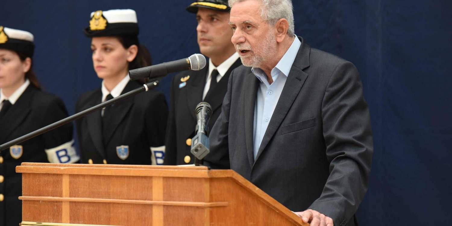 Δρίτσας: Η αποχώρησή μου δεν είναι εθελούσια [εικόνες & βίντεο]