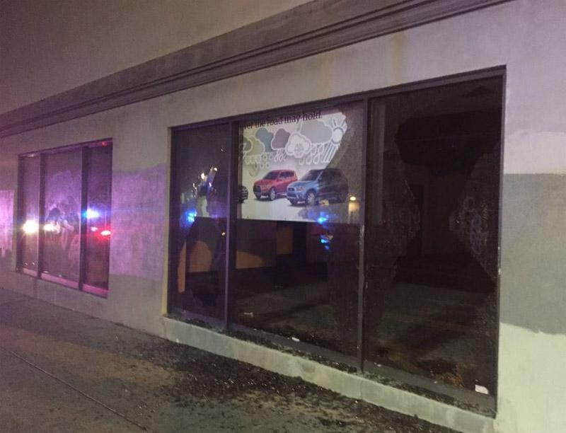 epeisodia-ipa-niki-tramp-1300-2