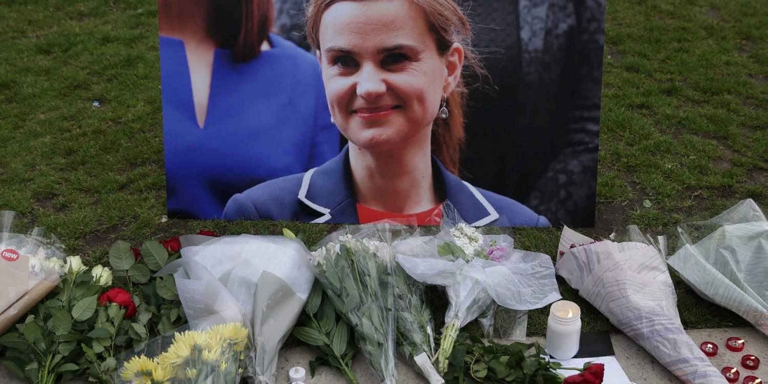 Ο κατηγορούμενος για τη δολοφονία της βουλευτίνας Τζο Κοξ κατείχε ναζιστικό υλικό