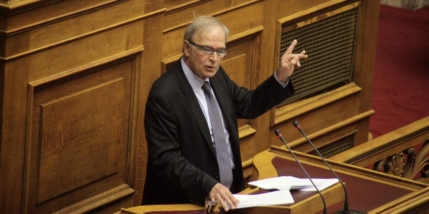 Καρράς σε Λεβέντη: Δεν σου δίνω την έδρα μου, θα μείνω ανεξάρτητος