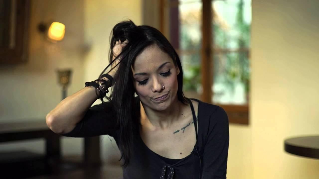 Η συγκλονιστική ιστορία της Κατερίνας Τσάβαλου: «Ήταν 26 χρόνων κι “έφυγε” από καρκίνο»