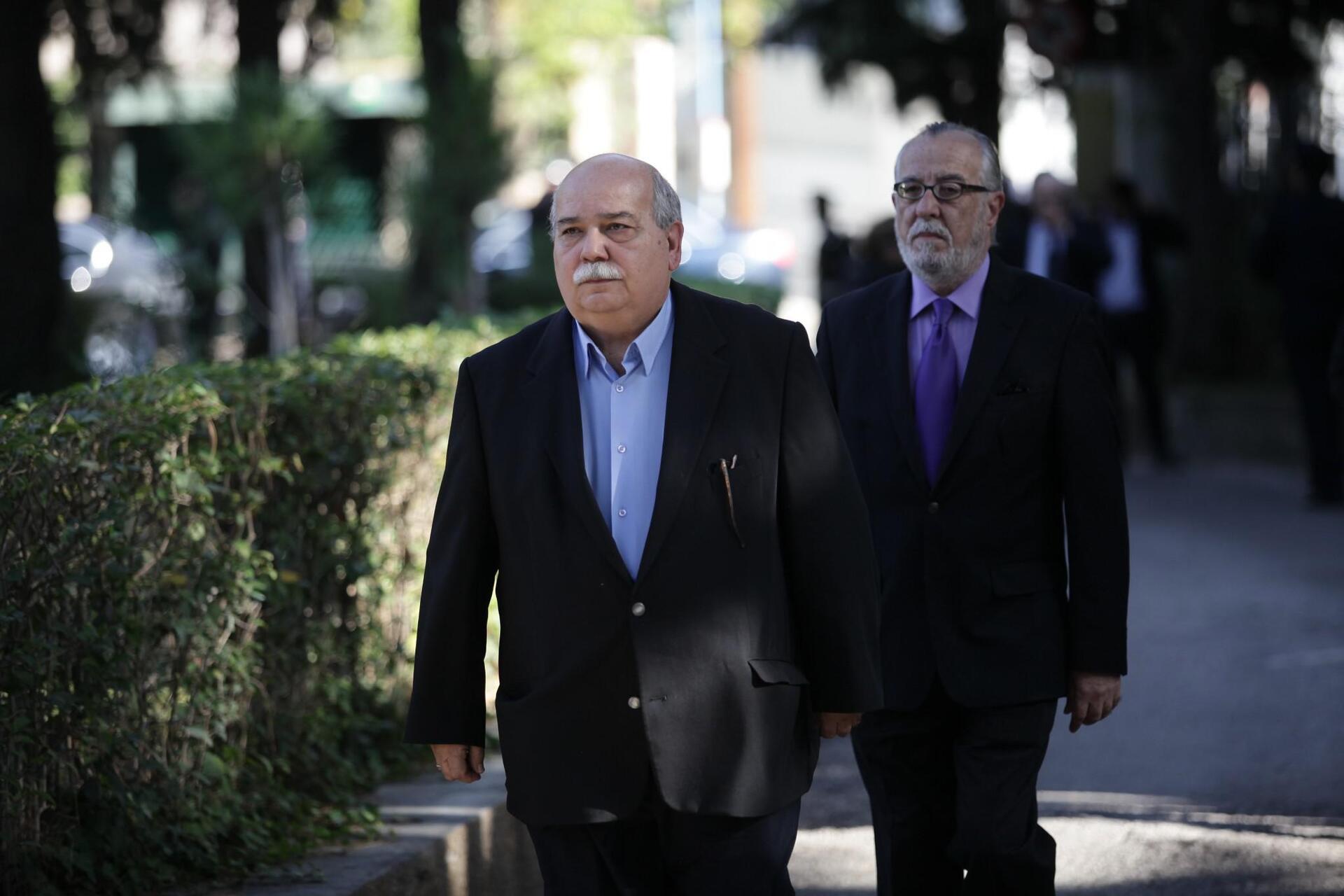 kideia-stefanopoulou-politika-prosopoa-1300-2