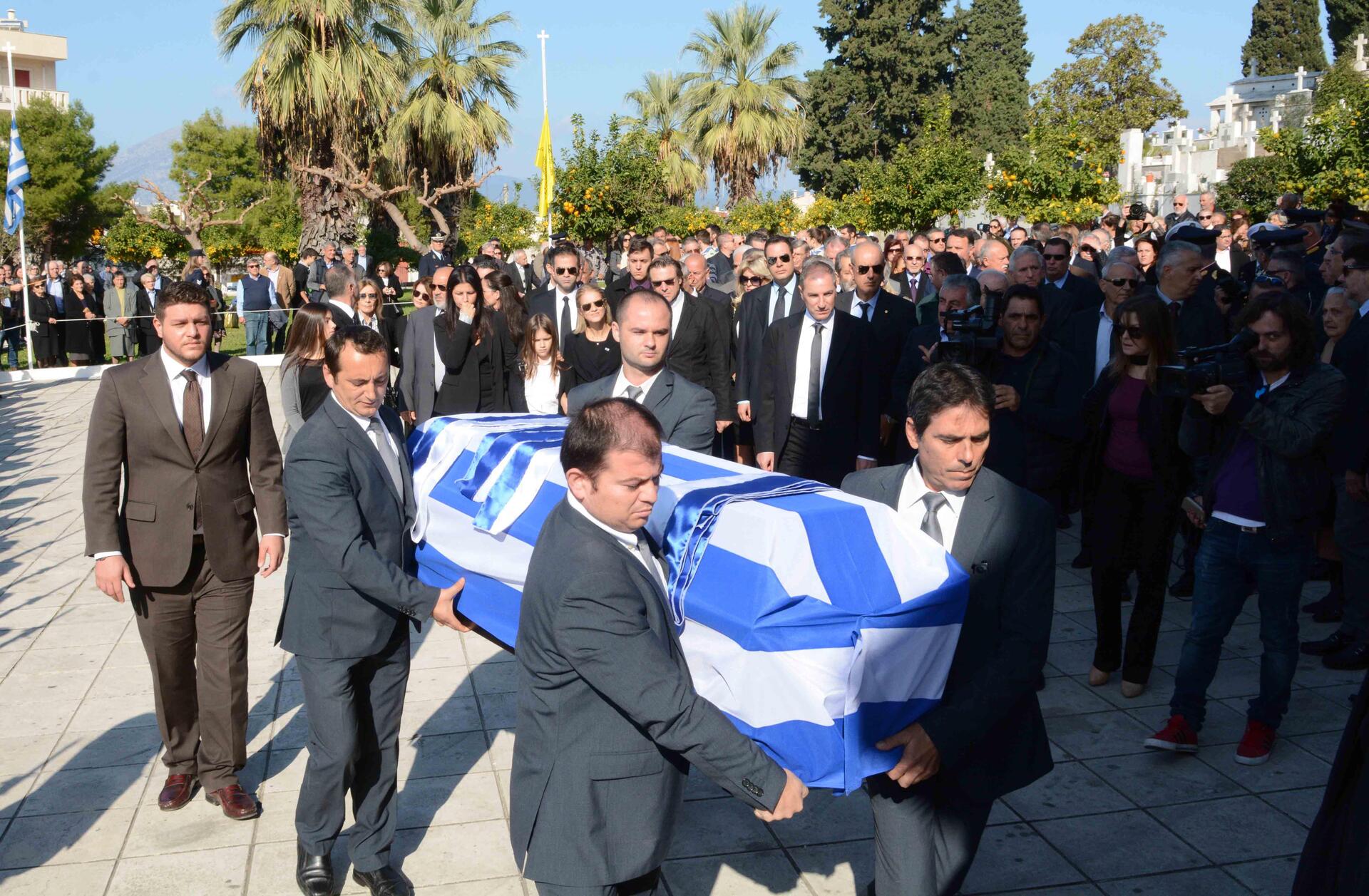 ÐÁÔÑÁ - ÊÇÄÅÉÁ ÊÙÓÔÇ ÓÔÅÖÁÍÏÐÏÕËÏÕ (EUROKINISSI)