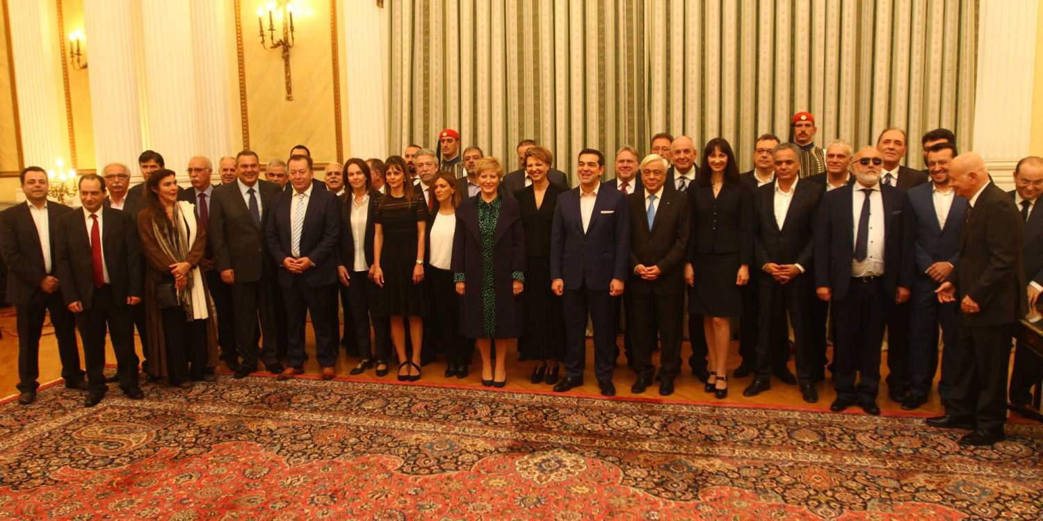 Πέρσι ο Βαρουφάκης, φέτος ο Φίλης «ακύρωσαν» τους ανασχηματισμούς