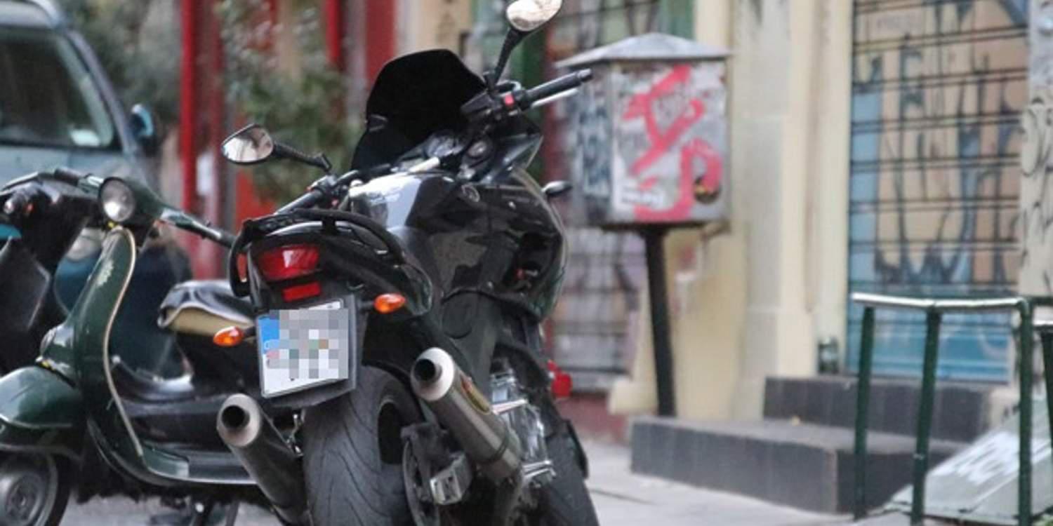Εντοπίστηκε ύποπτη μηχανή για την επίθεση στη Γαλλική Πρεσβεία