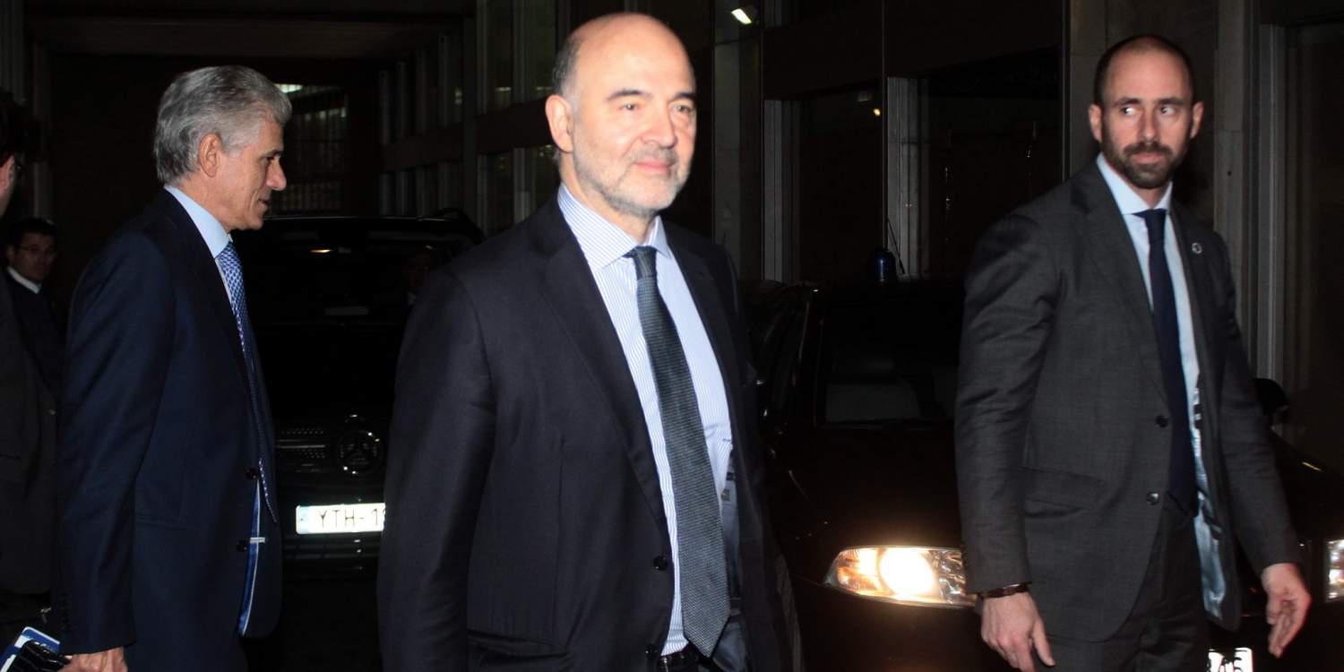 Δεν συμφωνεί ο Μοσκοβισί με το «πάγωμα» των βραχυπρόθεσμων μέτρων