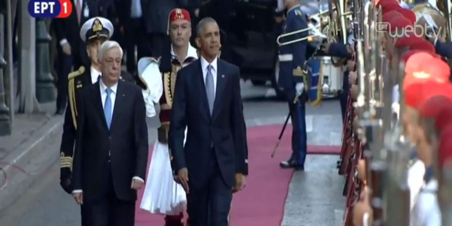 Τι ρώτησε ο Ομπάμα τον Παυλόπουλο μακρια από τα μικρόφωνα [βίντεο]