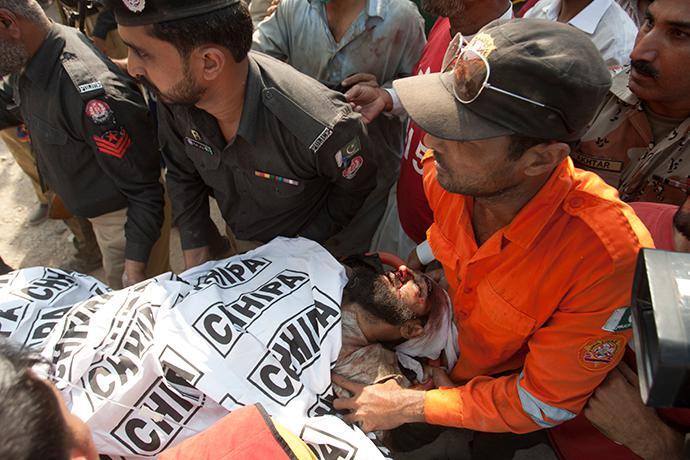 pakistan-atuxima-treno-0nekroi-1300-5