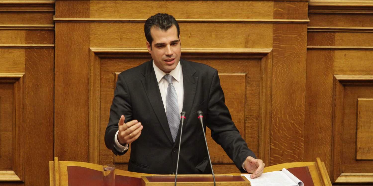 Πλεύρης στη Βουλή για το μεταναστευτικό: Το δόγμα είναι φυλακή ή επιστροφή για όσους εισέρχονται παρ