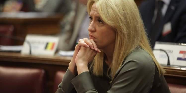 Ρένα Δούρου