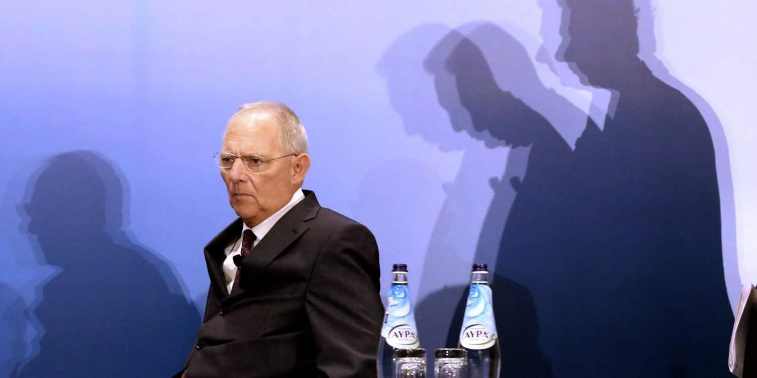 Handelsblatt: Κίνηση τακτικής οι δηλώσεις Σόιμπλε