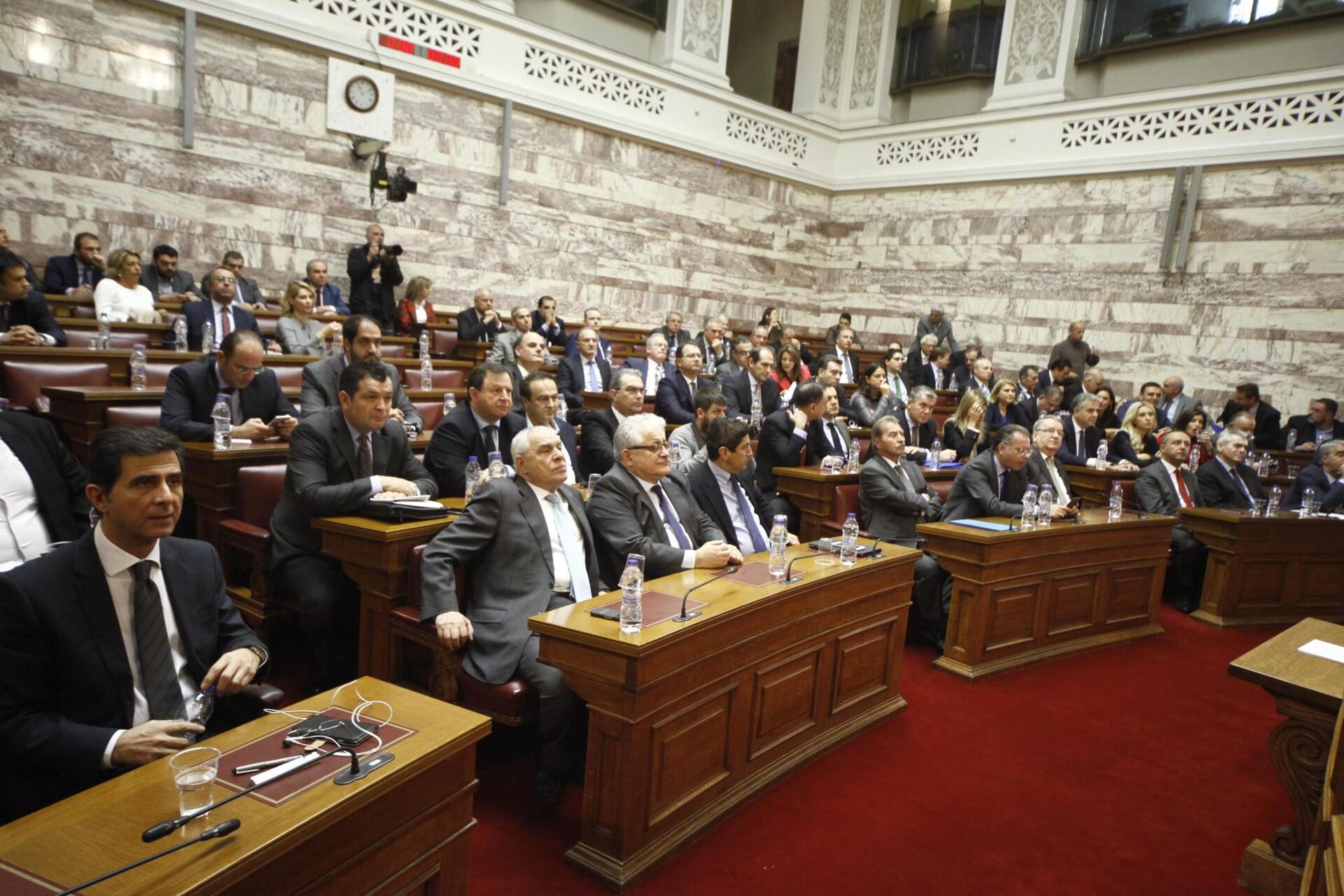 sunedriasi-koinovouleutikis-ko-omadas-nd-1300-4