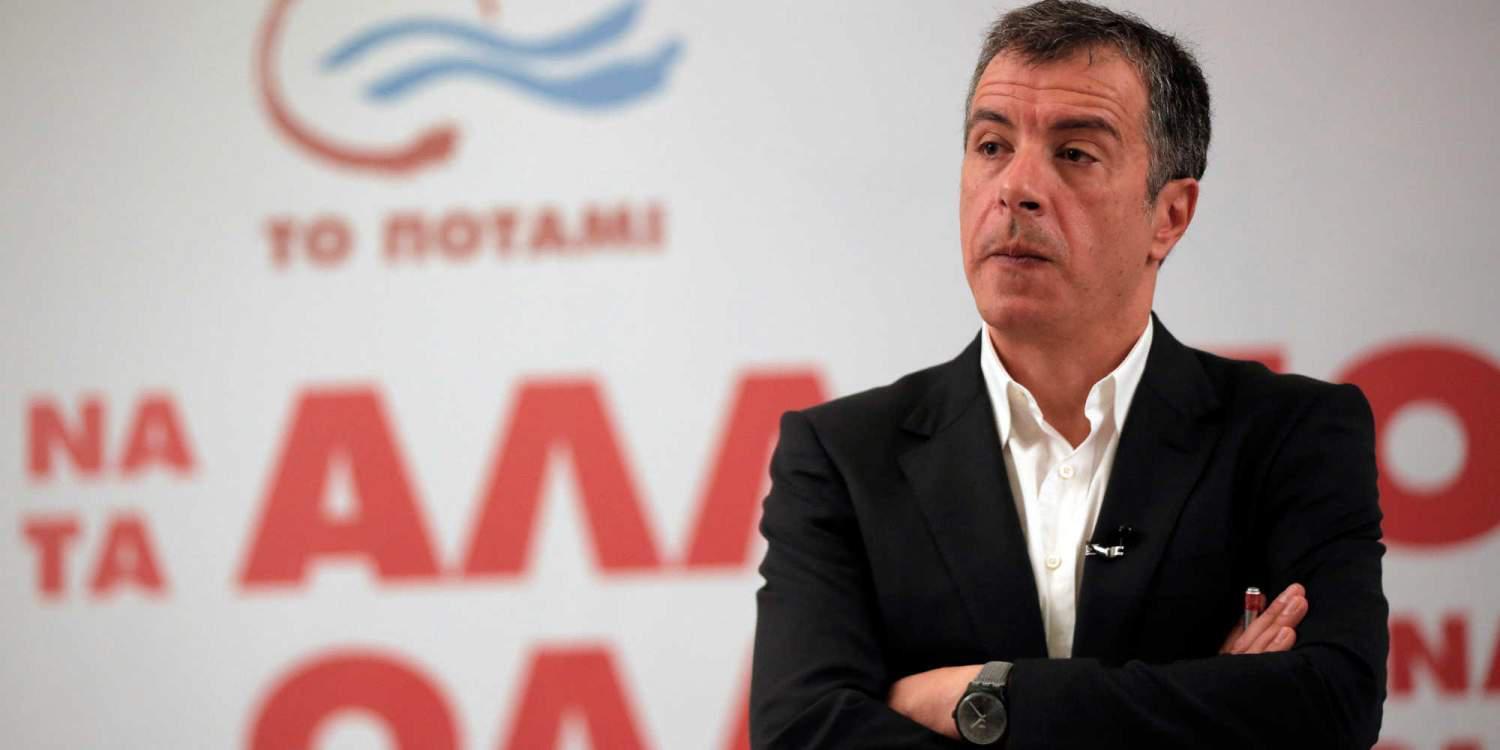 Θεοδωράκης: O κ. Τσίπρας δήλωνε αριστερός και αγκαλιάστηκε με την ακροδεξιά