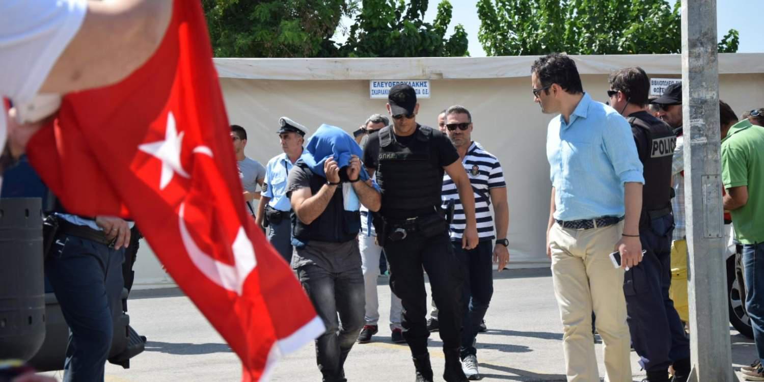 Στο «φως» στοιχεία της δικογραφίας για τους «8» τούρκους αξιωματικούς