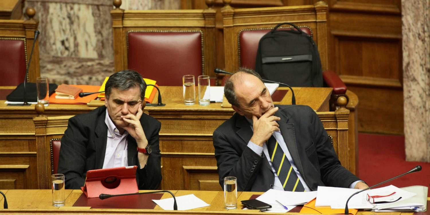 Τα δίνει όλα για τη συμφωνία η κυβέρνηση – Τι ζητούν οι δανειστές