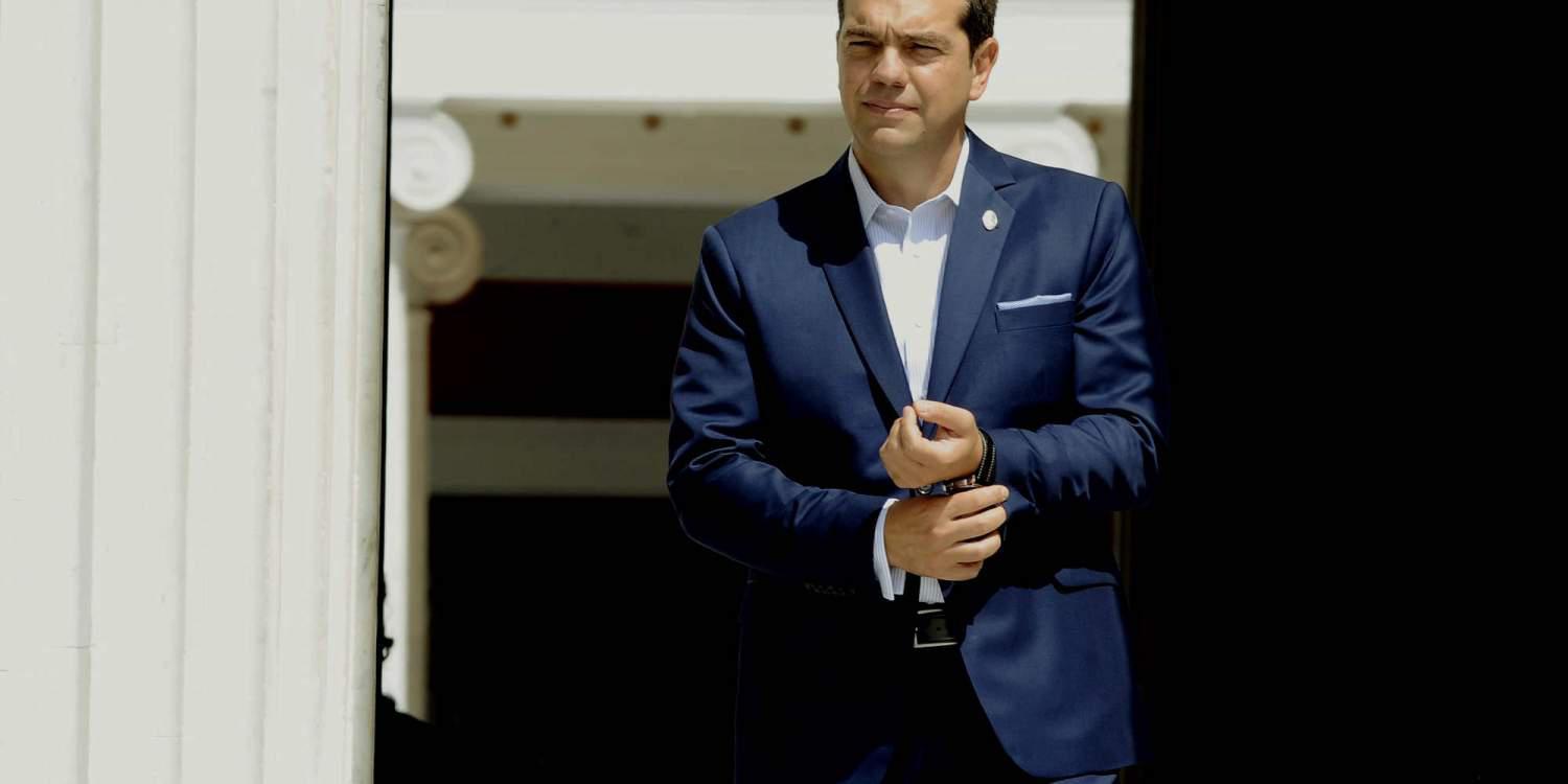 Ενημερώνει την πολιτική ηγεσία για το Κυπριακό αύριο ο Τσίπρας