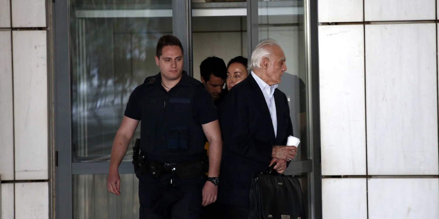 Επέστρεψε στις φυλακές Κορυδαλλού ο Τσοχατζόπουλος – Πήρε εξιτήριο από το «Αττικόν»