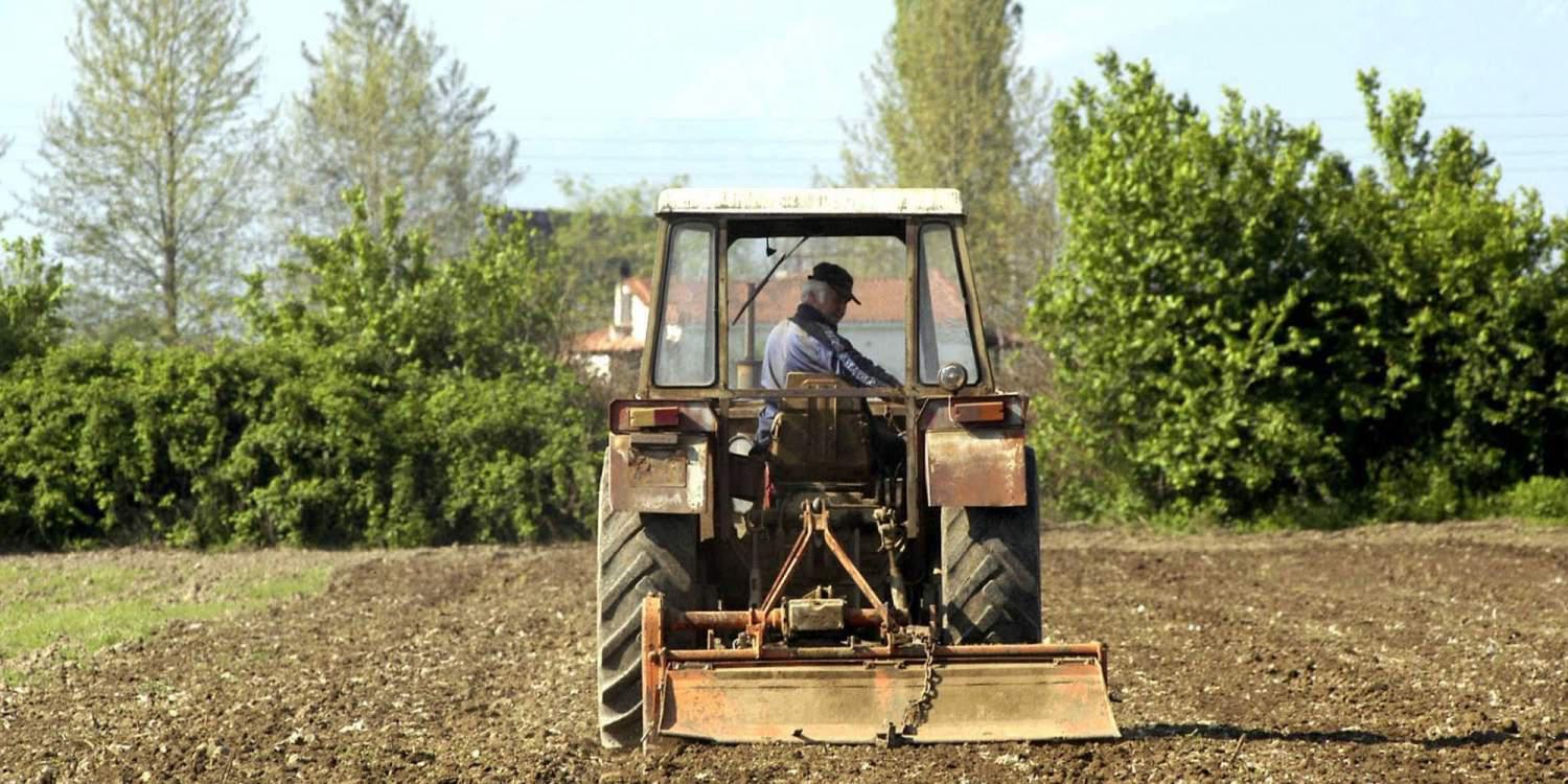 Αποκλειστικό: Έρχεται κρυφός κόφτης στο ΕΚΑΣ μέσω της Εφορίας