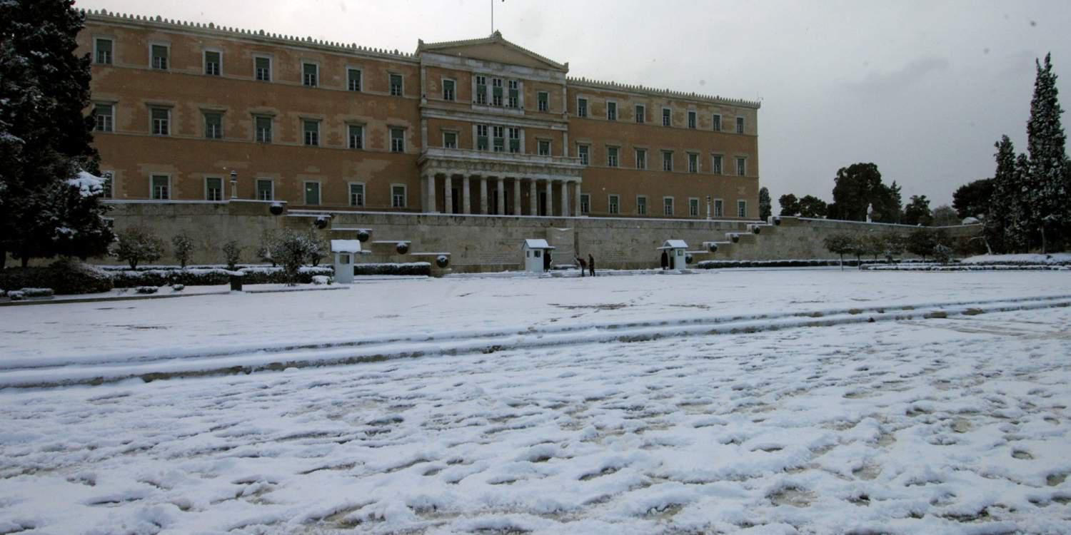 Έκτακτο δελτίο καιρού απο την ΕΜΥ: Xιόνι και παγωνιά μέχρι την Πέμπτη